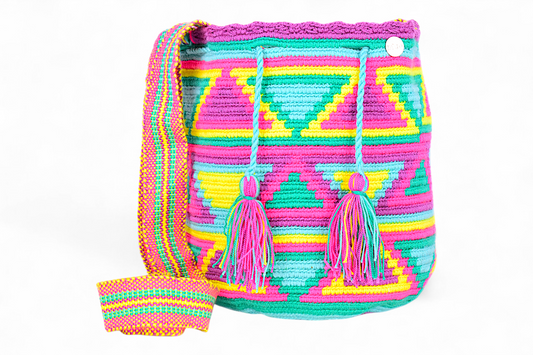 Medium Crochet with Diamond Geometric Design