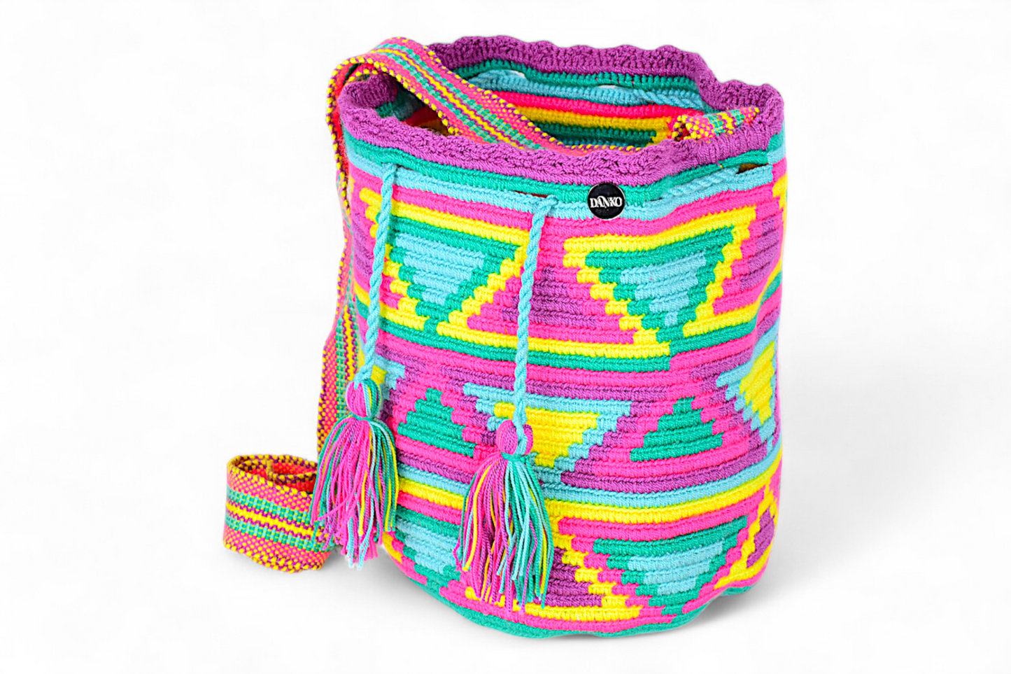 Medium Crochet with Diamond Geometric Design