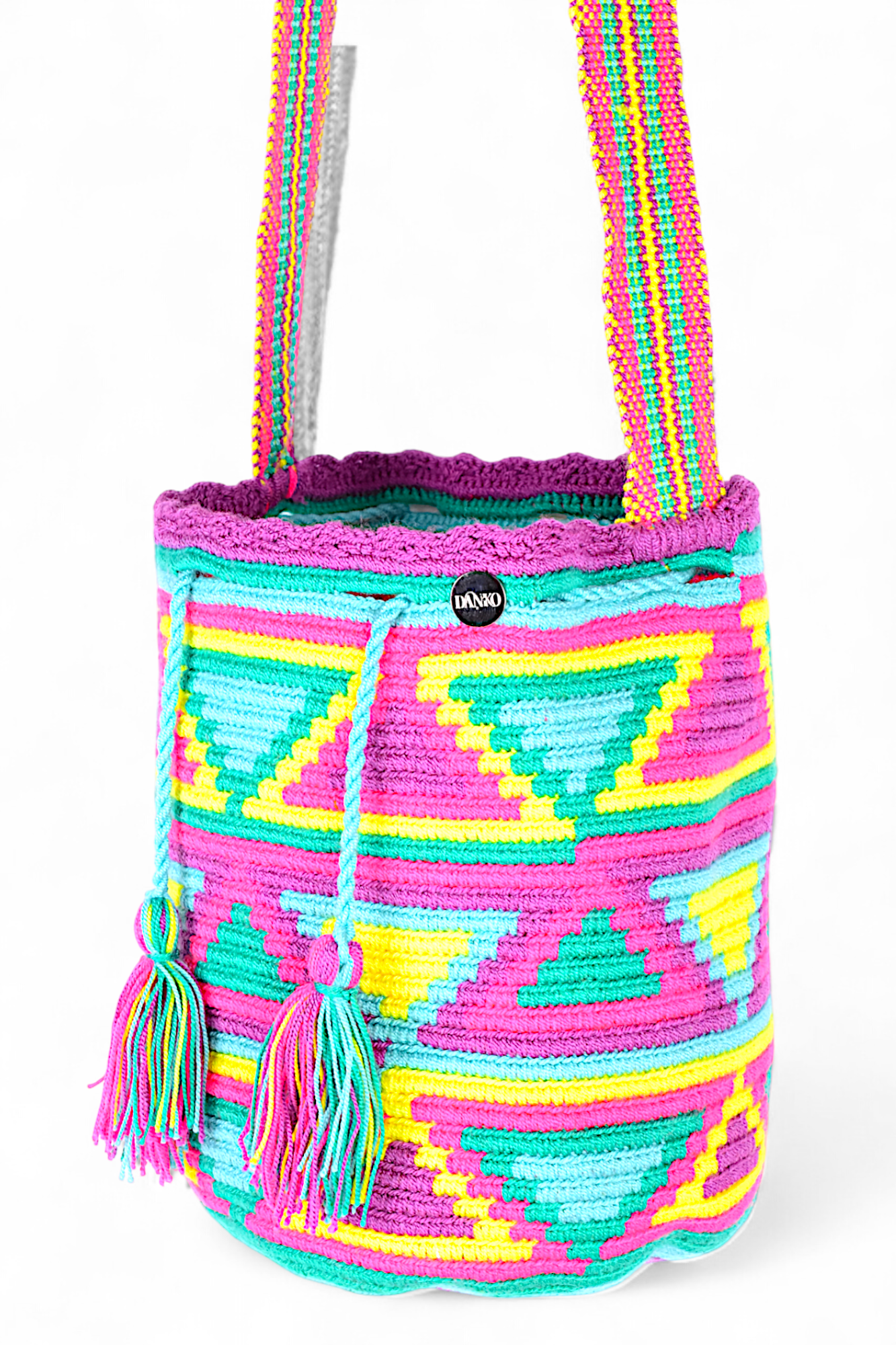 Medium Crochet with Diamond Geometric Design