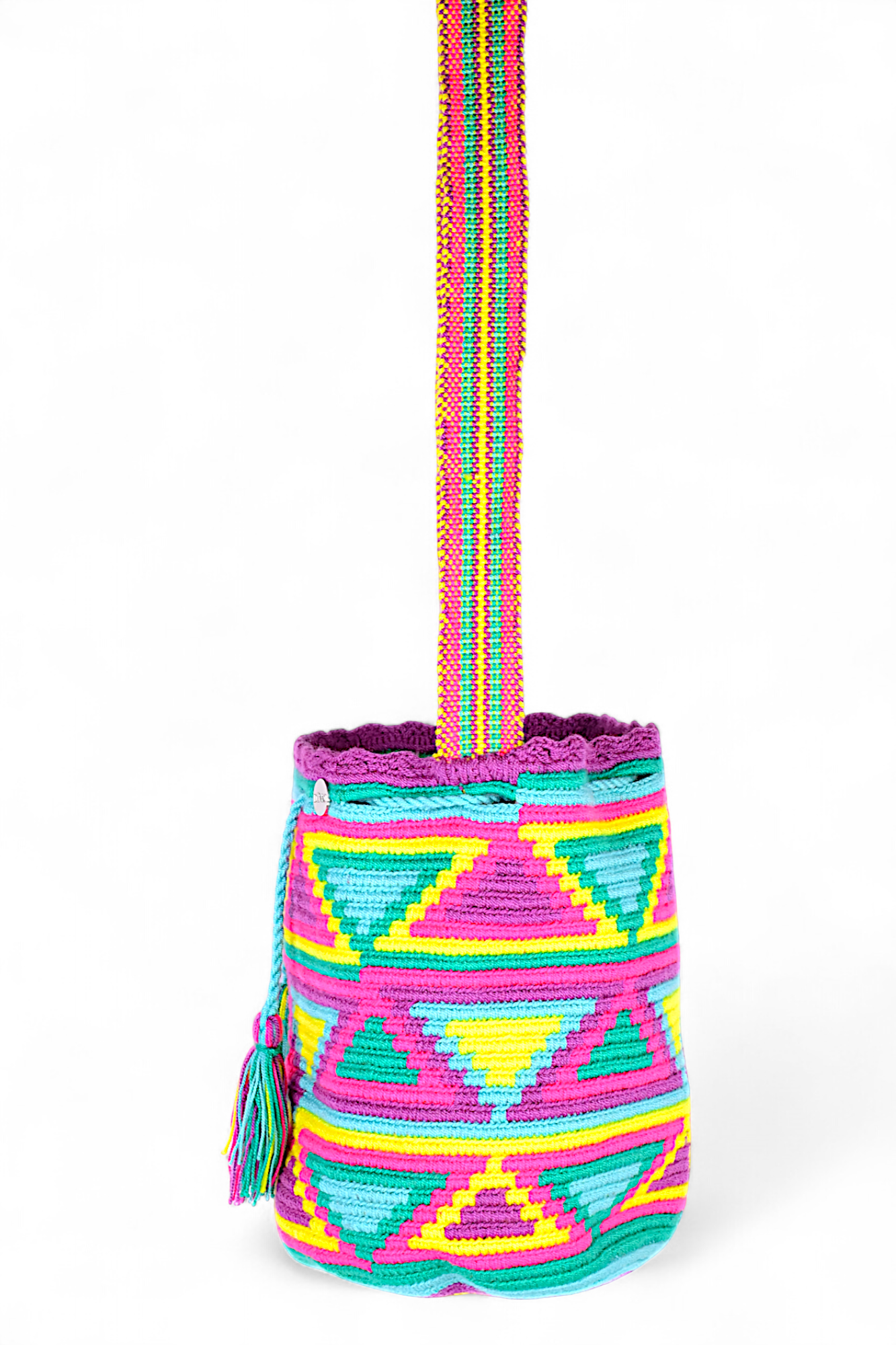 Medium Crochet with Diamond Geometric Design