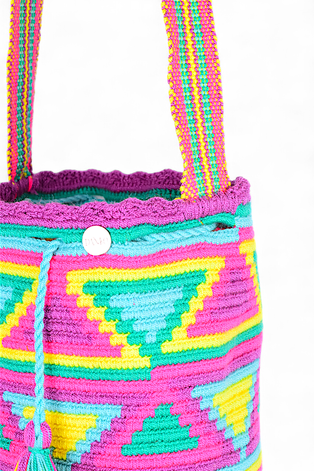 Medium Crochet with Diamond Geometric Design