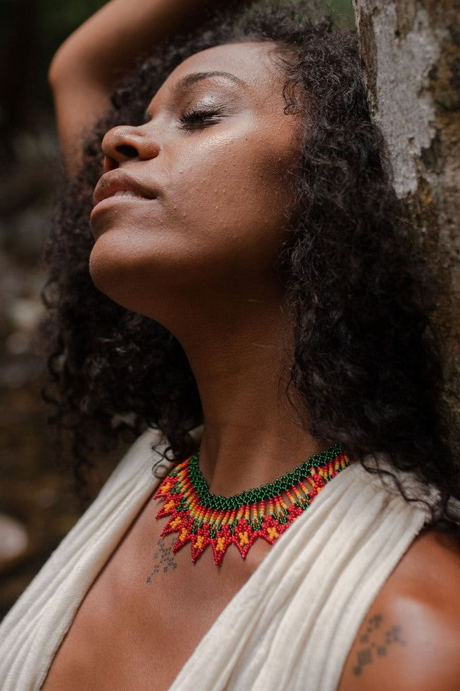 Red & Green Beaded Necklace (Medium)