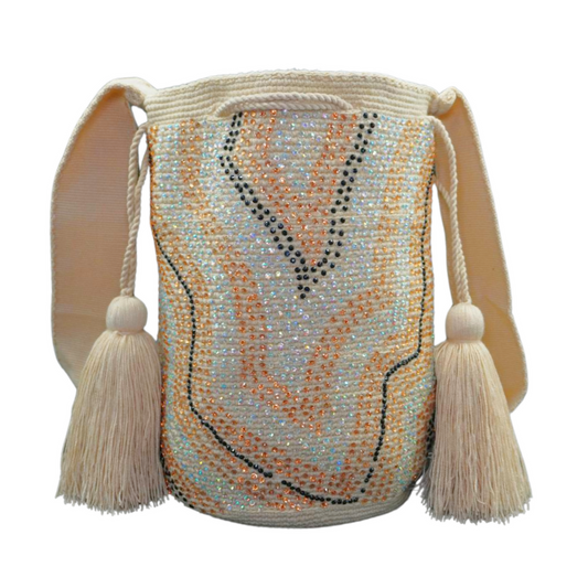 Cream Handbag with a Gem pattern. The mochila also has 2 tassels