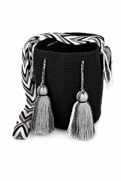 Handmade Colombian Wayuu Mochila Bag in Black and Grey