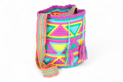 Medium Crochet with Diamond Geometric Design