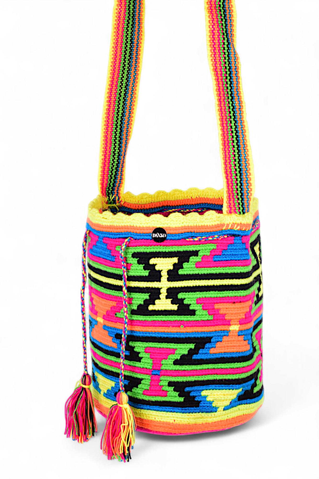 Boho Crochet Bucket Bag with a Vibrant Geometric Design