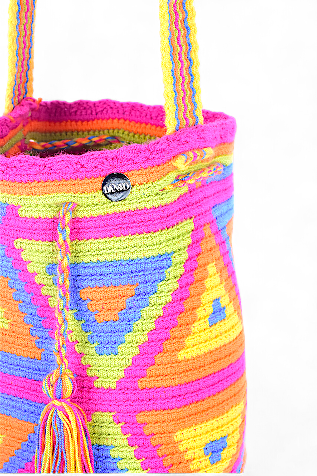 Medium Wayuu Crossbody Bag with Diamond Design